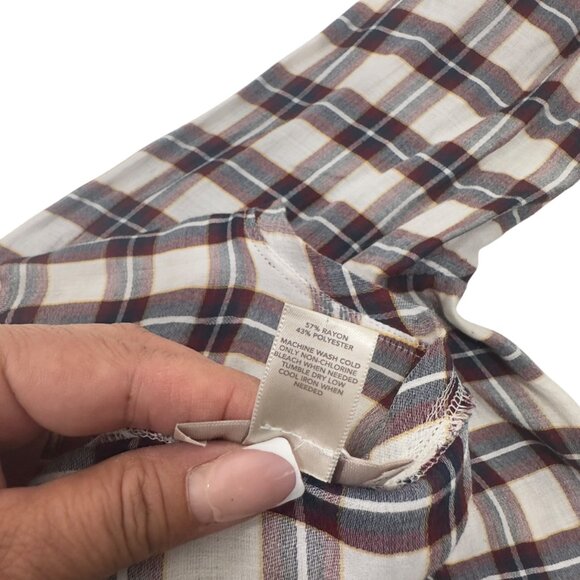 LOFT Outlet Pullover Plaid Long-Sleeve Rayon Blouse SZ L White & Multicolor - Picture 3 of 10
